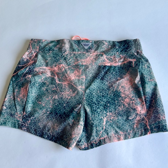 New Columbia Green Pink Polyester Shorts size M - Picture 2 of 9